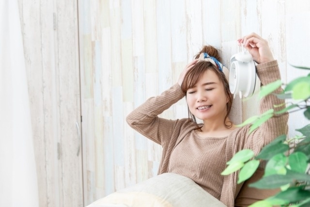 睡眠不足　健康リスク